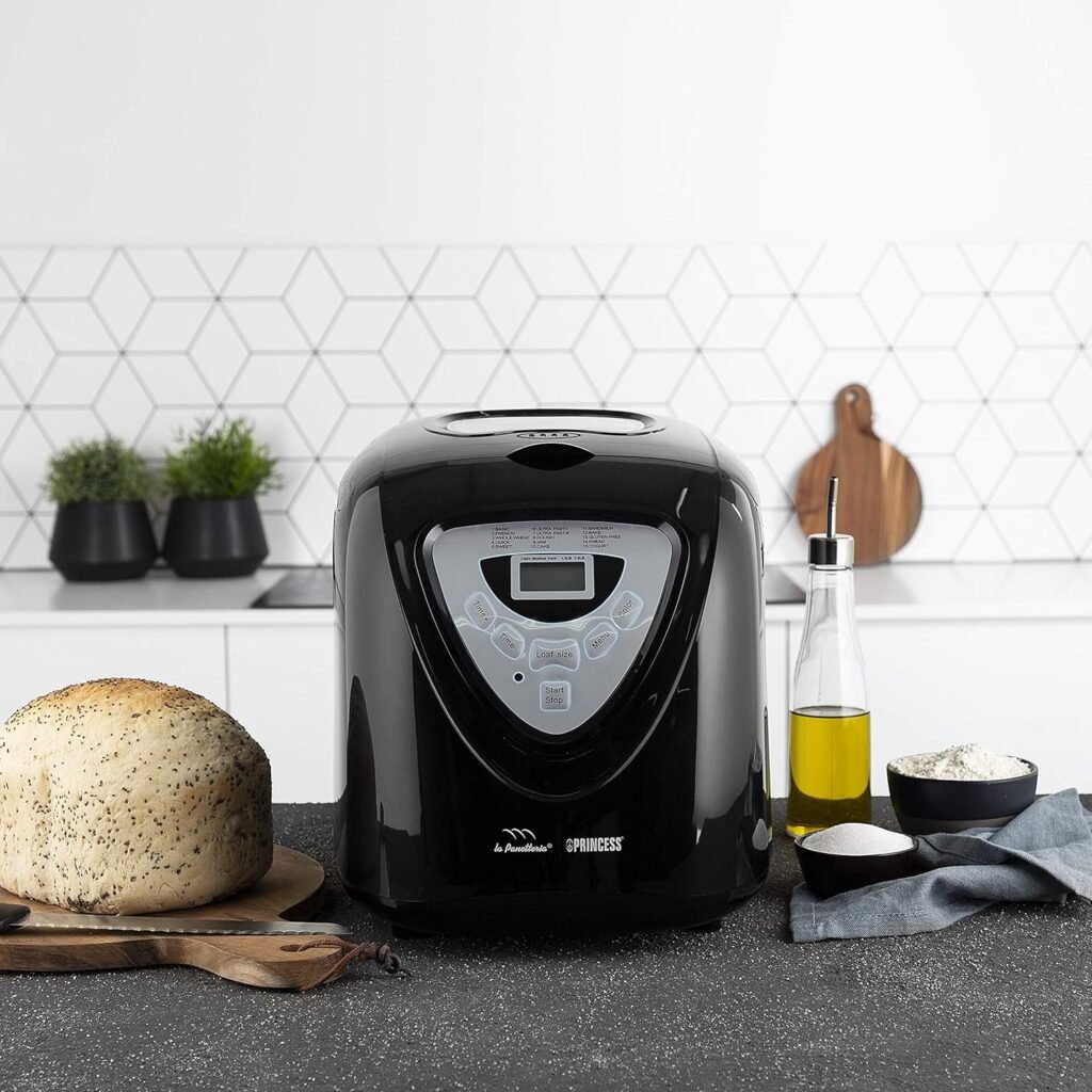 Panificadora Princess 152009 en cocina moderna con ingredientes naturales
