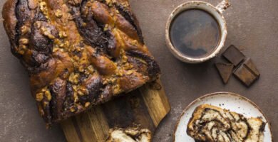 Pan brioche trenzado con chocolate